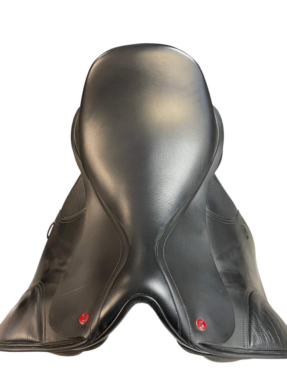 Thorowgood T8 Dressage HW Saddle 17.5 