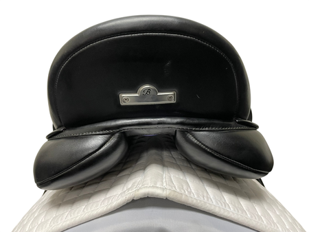 Bates Innvoa Dressage LUXE Saddle 17.5