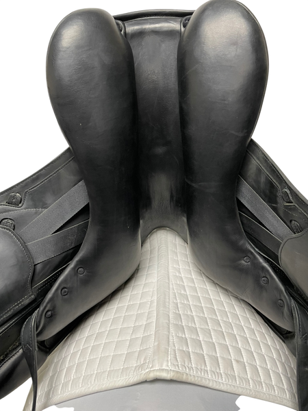Erreplus Rhythm Dressage 17.5 Black