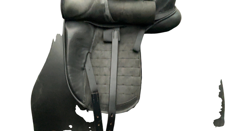 Masters Saddlery Dressage Saddle 17.5 W 