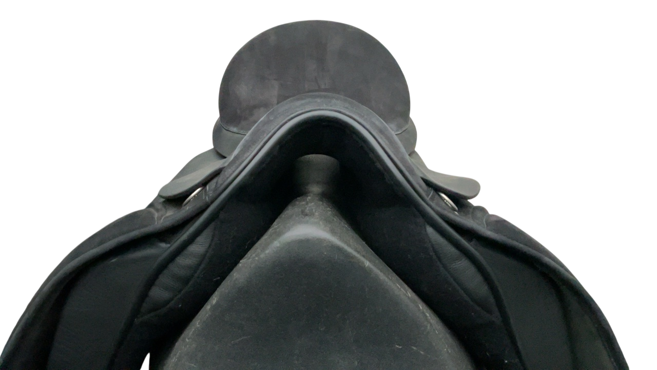 Masters Saddlery Dressage Saddle 17.5 W 