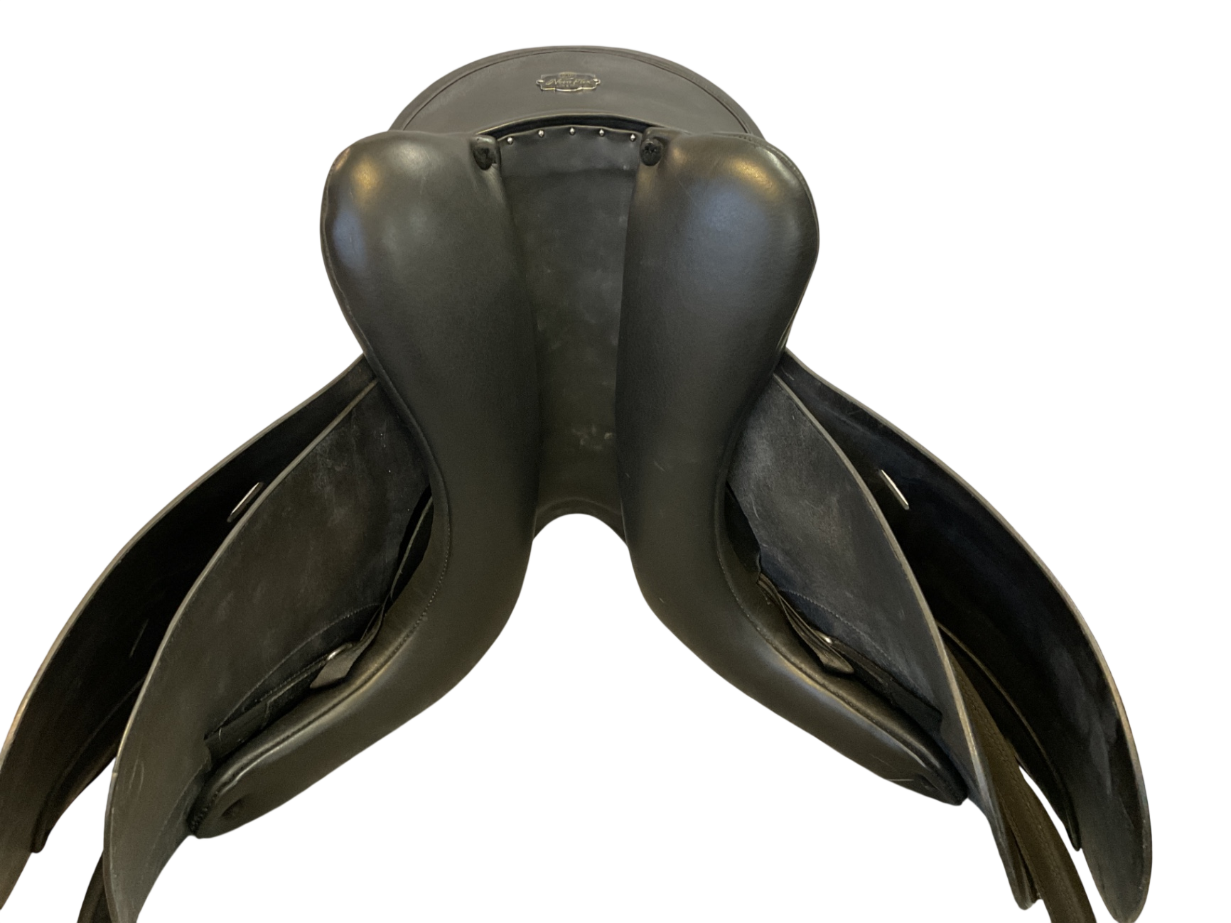DP Essence Dressage Saddle 17.5