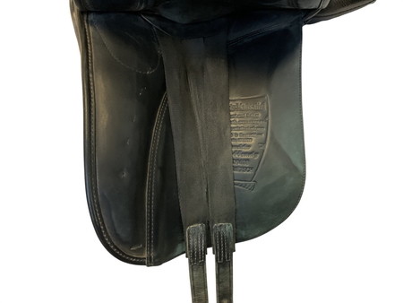 Hennig 18" MW+ Dressage Saddle