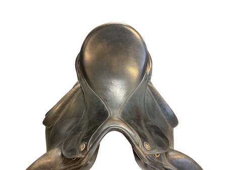 Hennig 18" MW+ Dressage Saddle