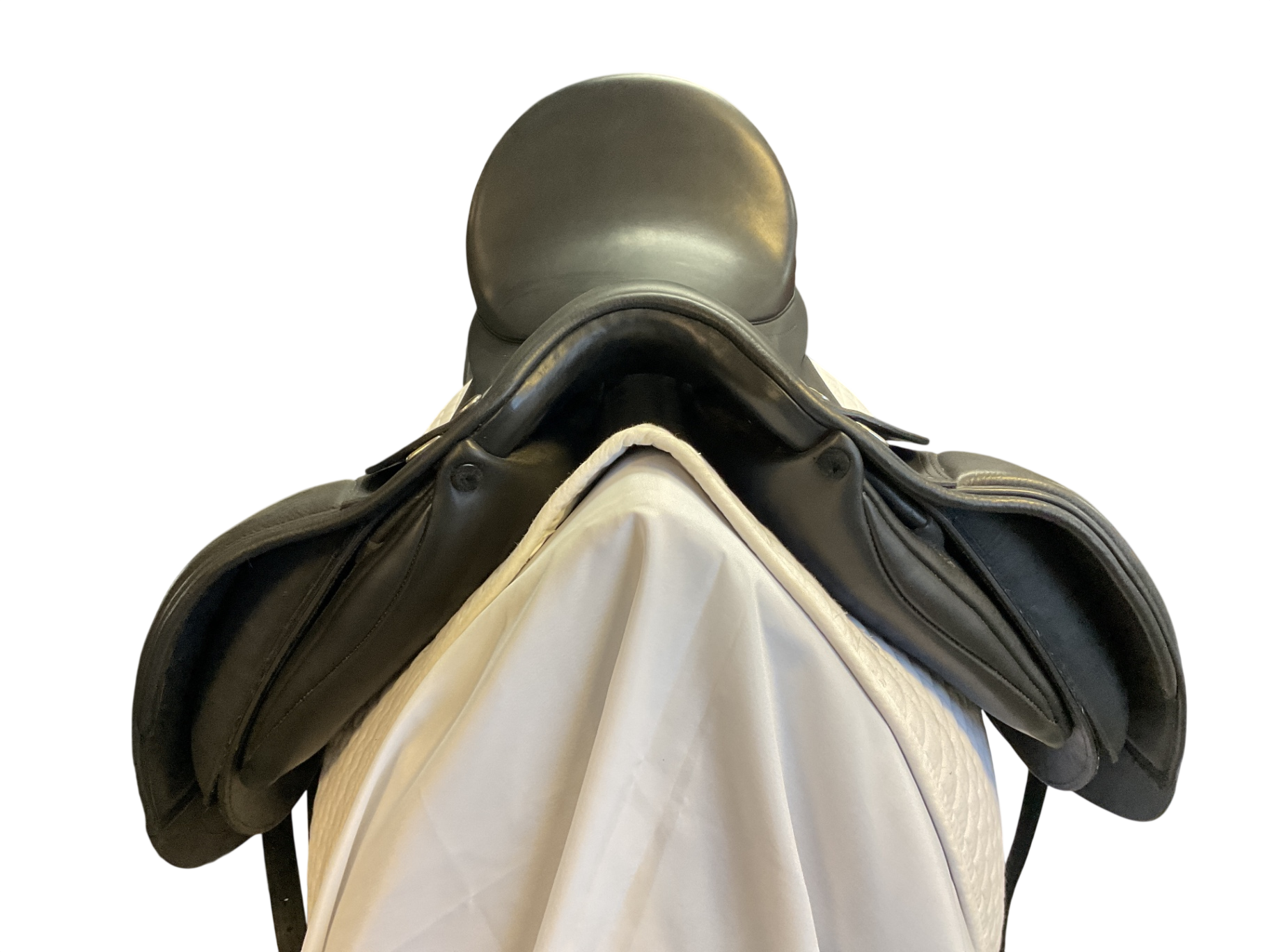 DP Essence Dressage Saddle 17.5