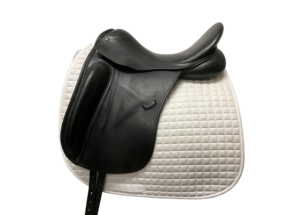 County Perfection Dressage Saddle 17 M