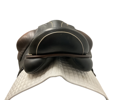 Detente Juno Monoflap Dressage Saddle 17.5
