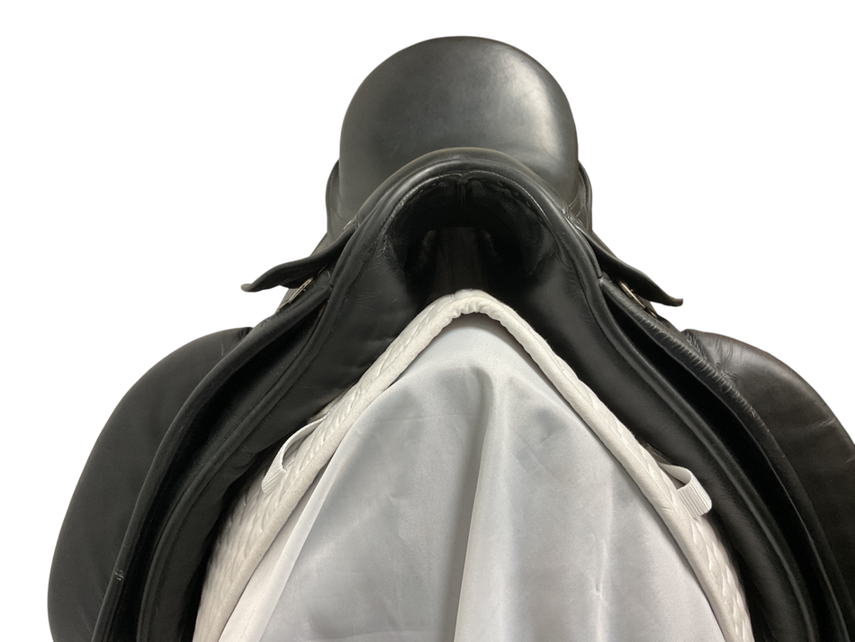 County Perfection Dressage Saddle 17 M