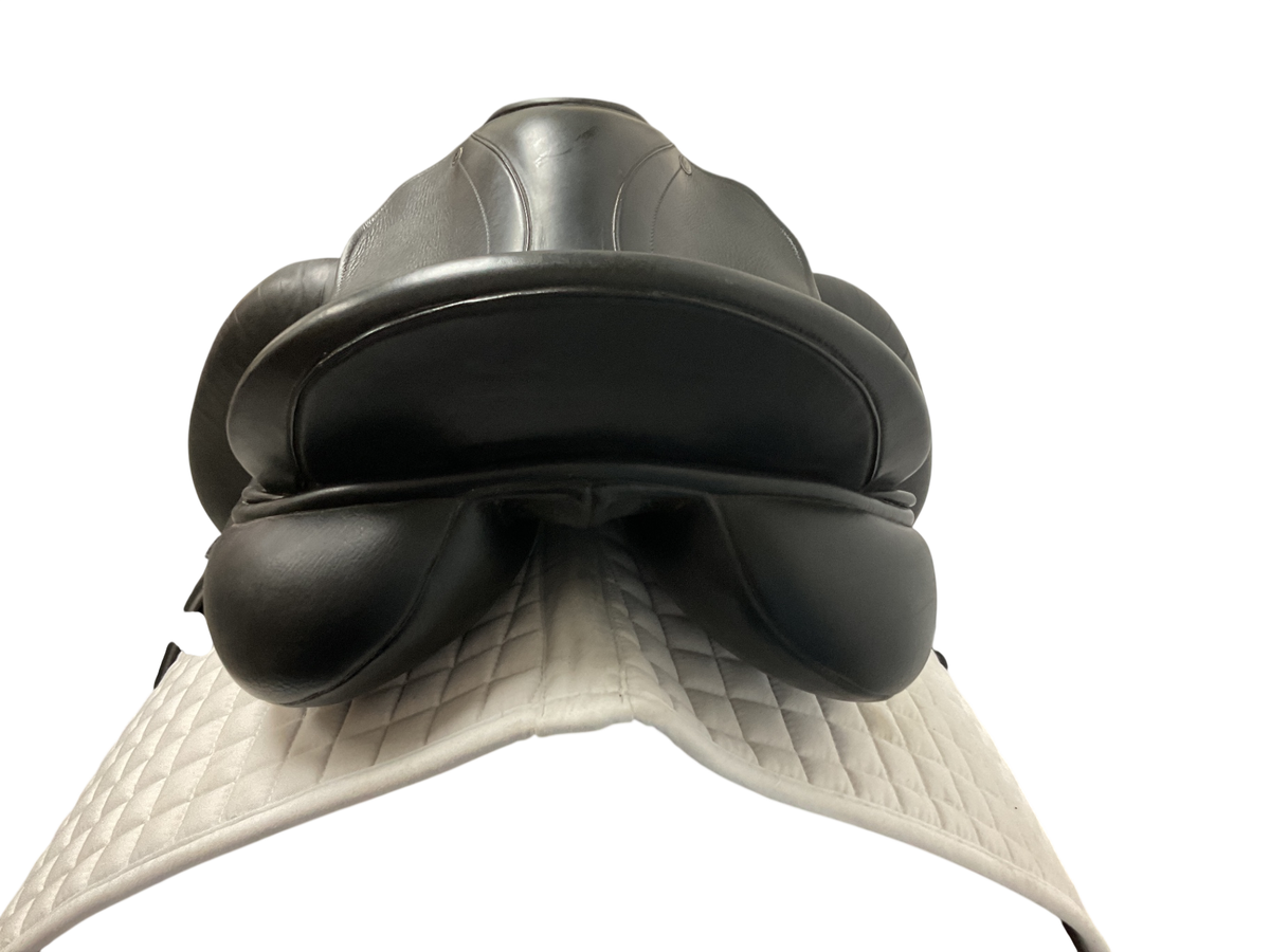 County Perfection Dressage Saddle 17 M
