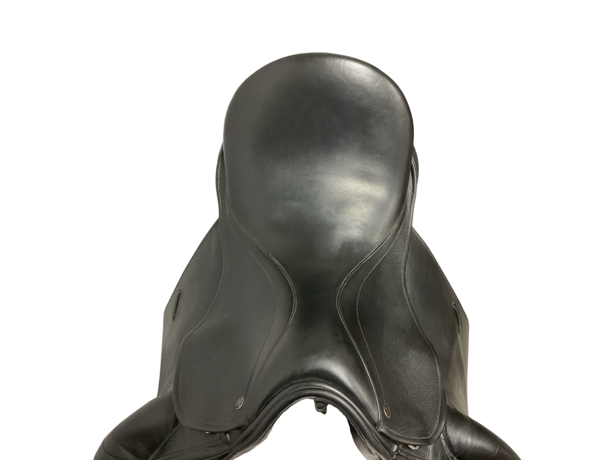 County Perfection Dressage Saddle 17 M