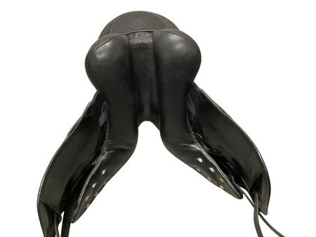 Albion Revelation Dressage Saddle 17.5 T