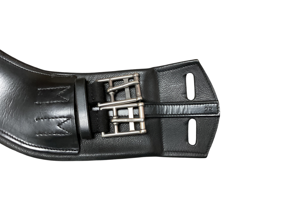Red Barn by KL Select Balance Dressage Girth 22 Black