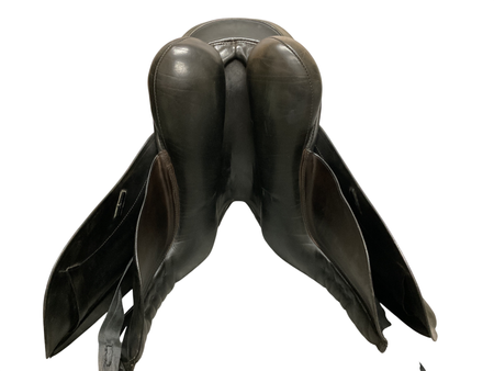 Hennig Classic Dressage 17.5 M Black