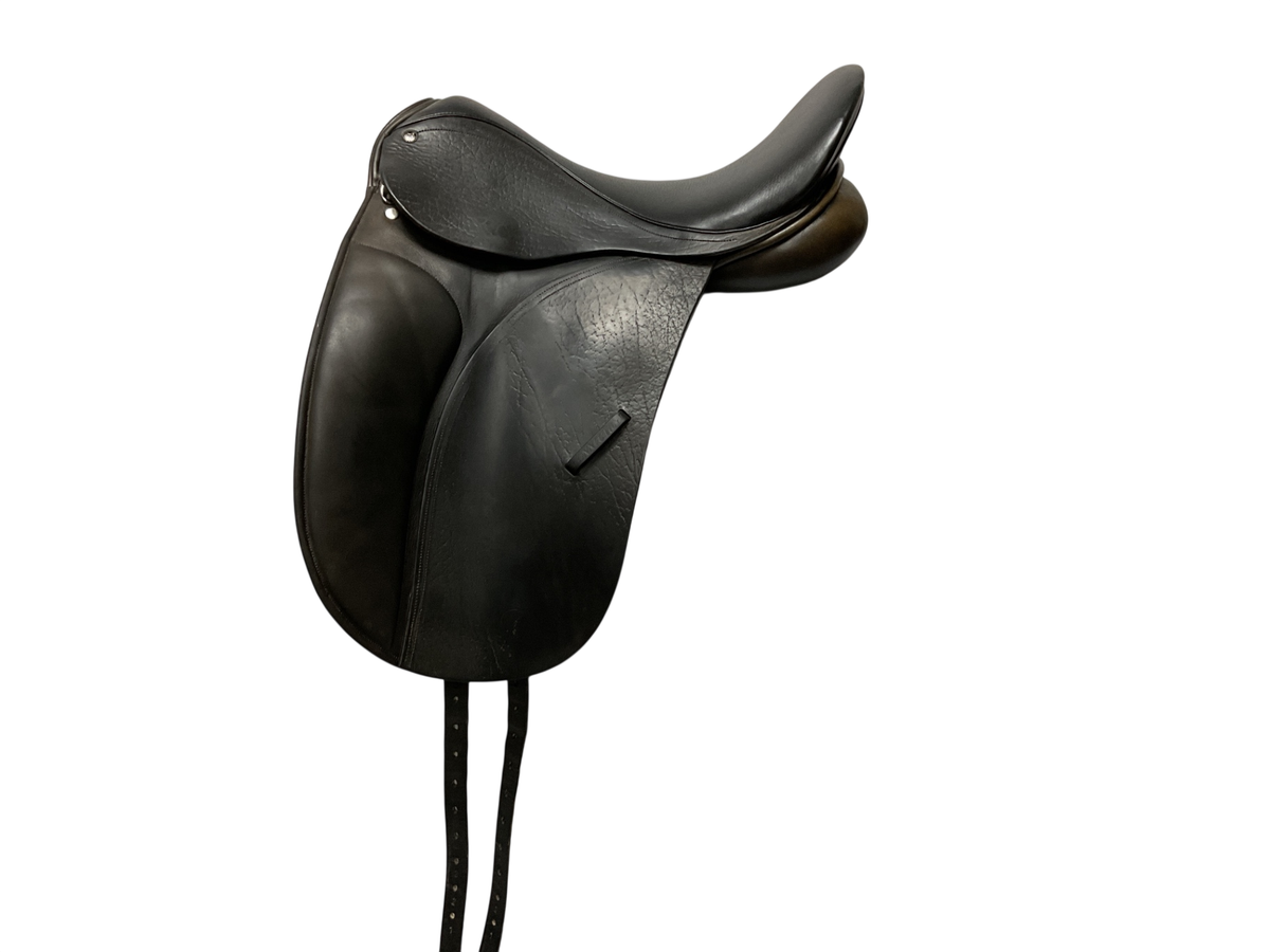 County Saddlery Connection Dressage Saddle 17.5 MBlack