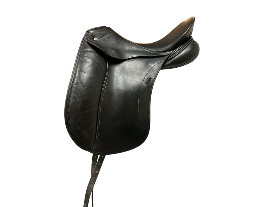 Schleese Infinity Dressage Saddle 17.5 MW Black