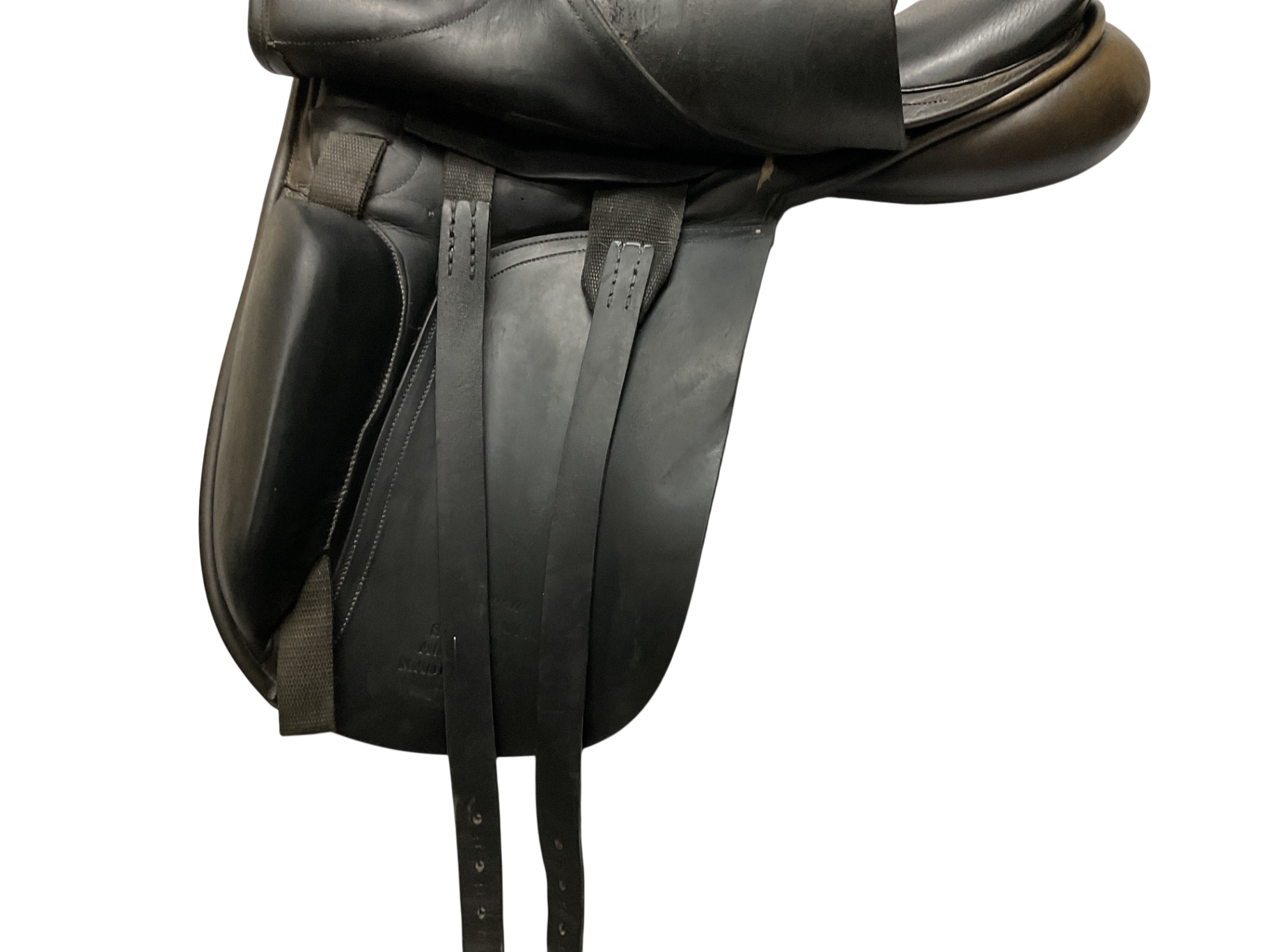 County Saddlery Connection Dressage Saddle 17.5 MBlack