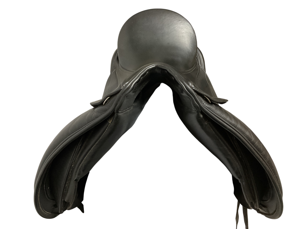 Schleese Infinity Dressage Saddle 17.5 MW Black
