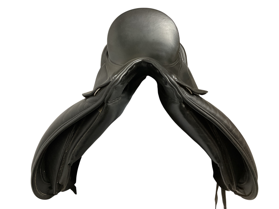 Schleese Infinity Dressage Saddle 17.5 MW Black