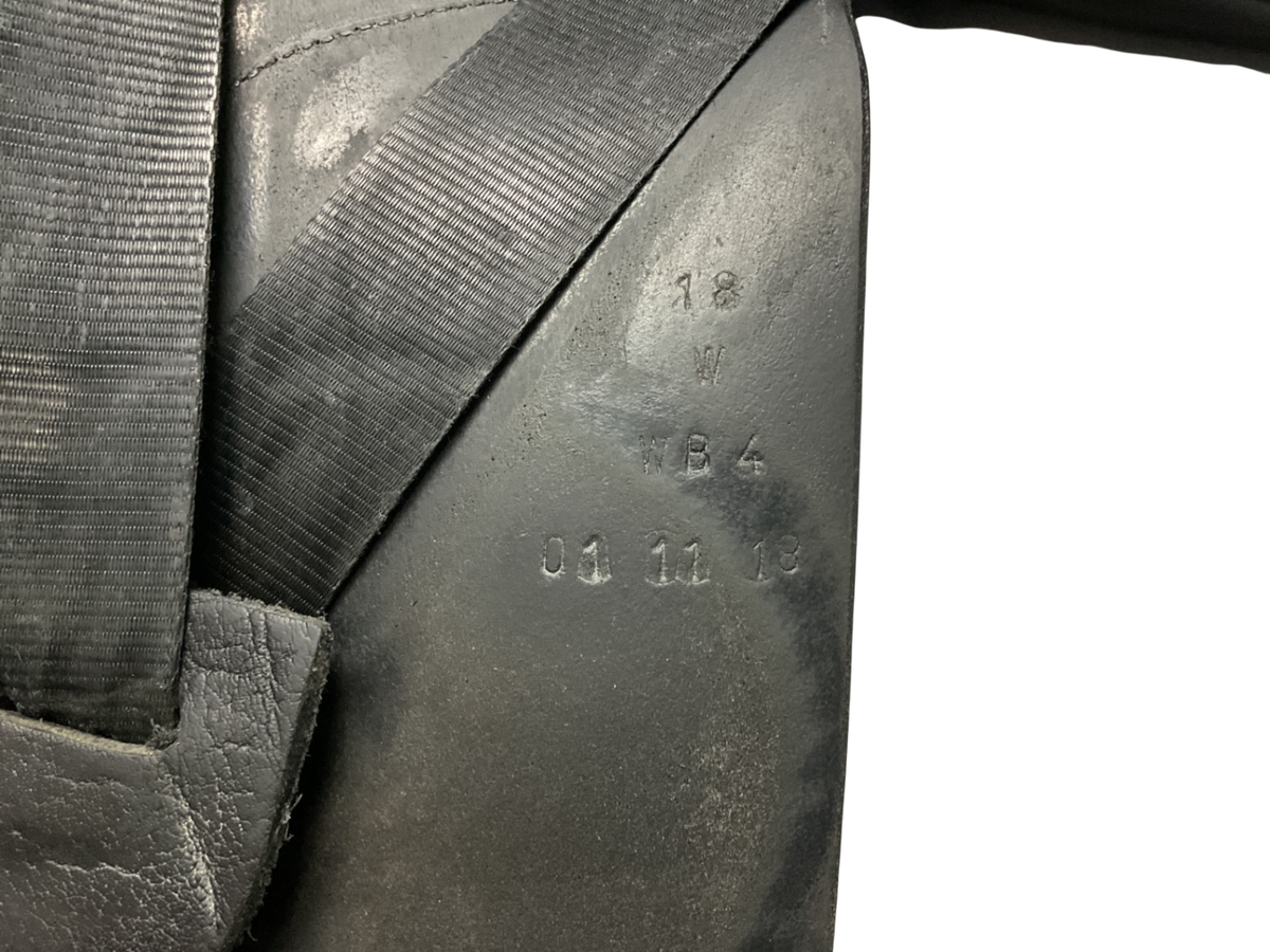 Hulsebos Dressage Saddle 18 W Black