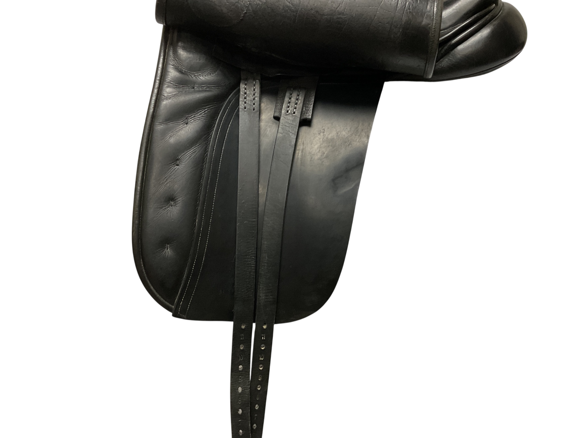 County Perfection Dressage Saddle 17 NM Black