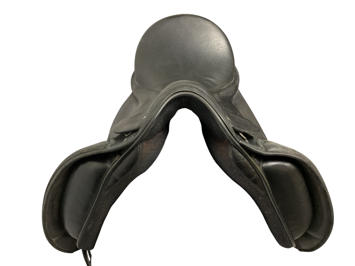 Masters Dressage Saddle 18 MW