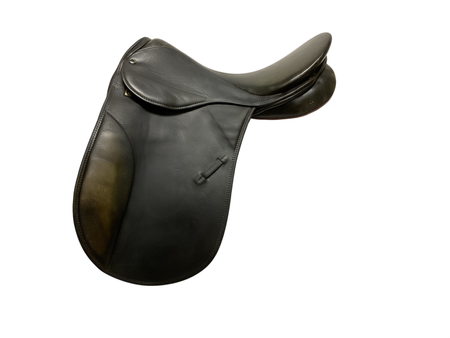 Stubben W Romanus Dressage 17.5 32cm