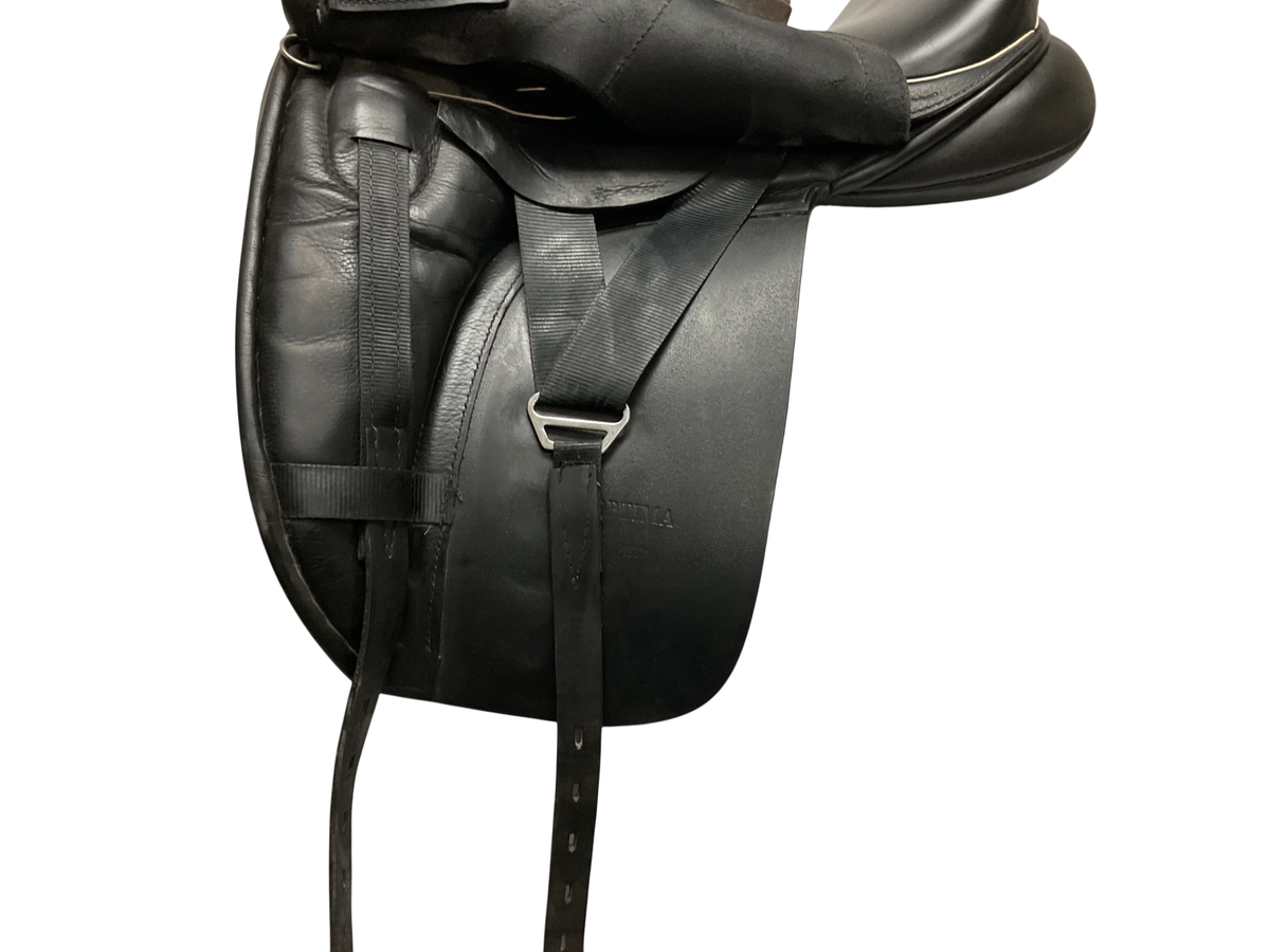 Black Country Optima Dressage Saddle 17.5 NM