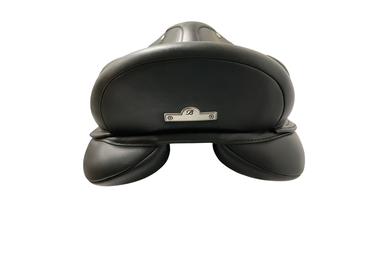Bates Artiste Dressage Saddle 17.5