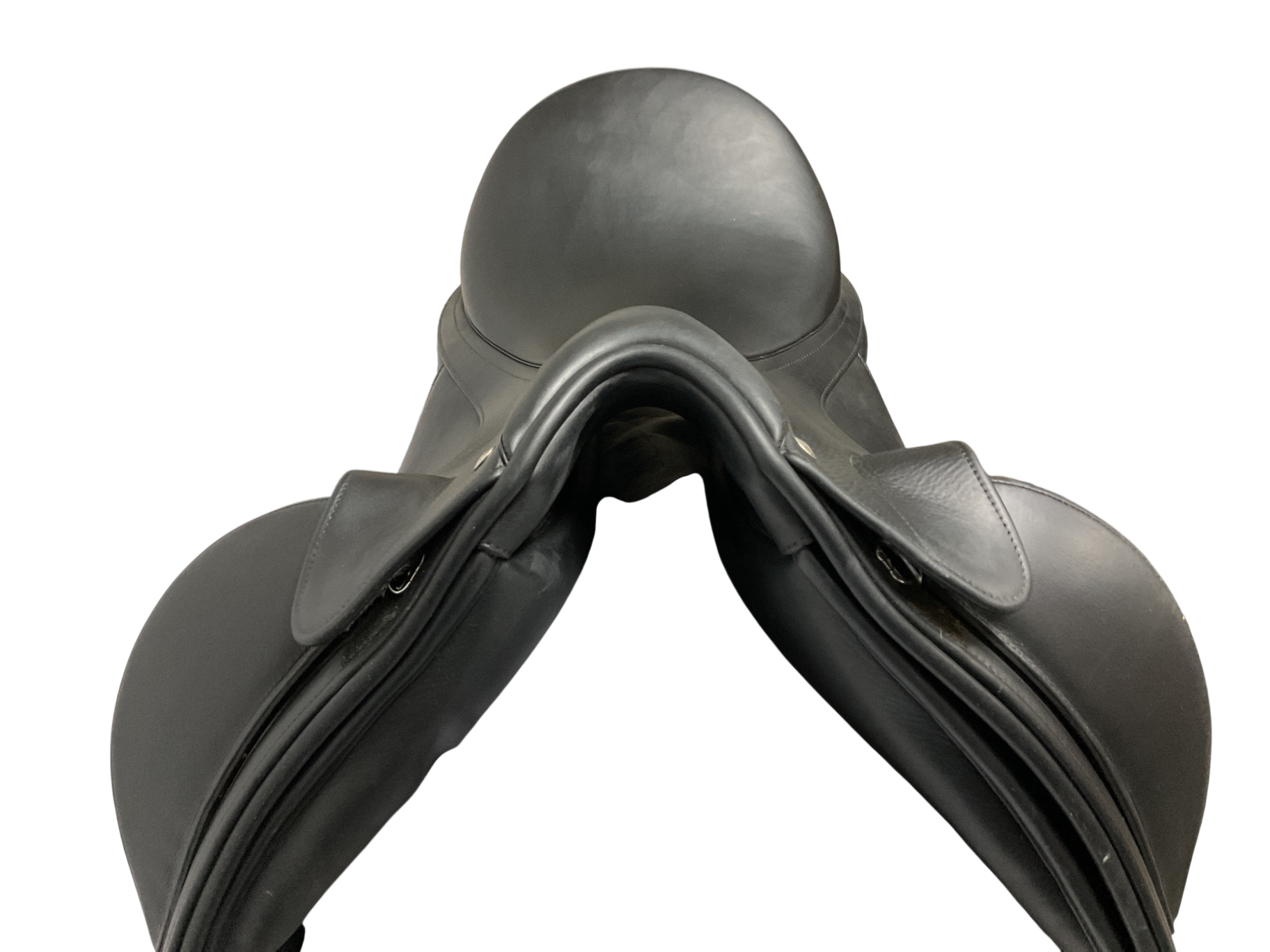 Bates Artiste Dressage Saddle 17.5