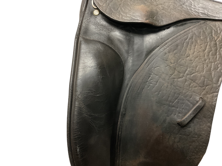 County Saddlery Connection Dressage Saddle 17.5 N