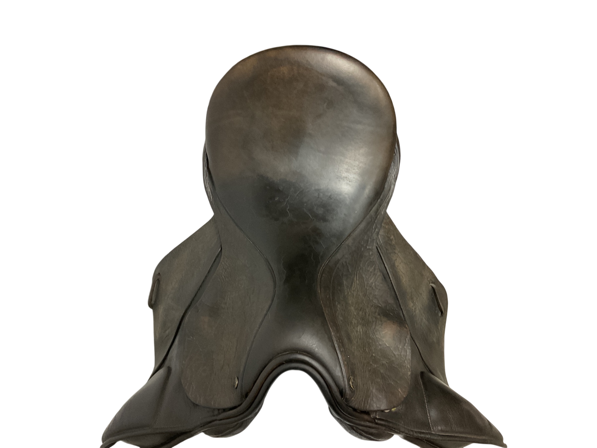 County Saddlery Connection Dressage Saddle 17.5 N