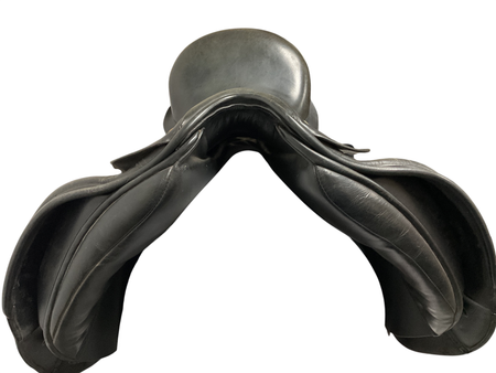 Hastilow Dressage Saddle 17.5 XW