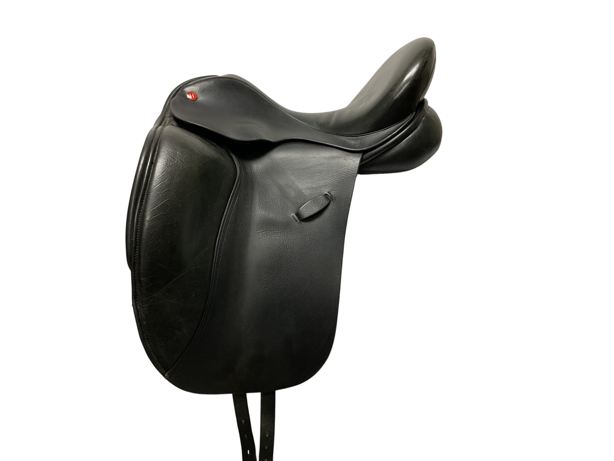 Hastilow Dressage Saddle 17.5 XW
