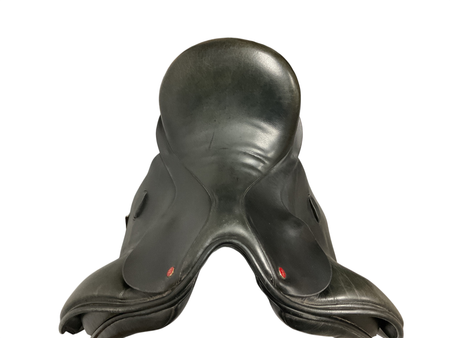 Hastilow Dressage Saddle 17.5 XW
