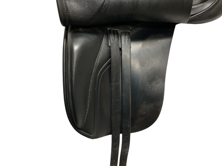Centaur Saddlery Dressage 17.5 Black