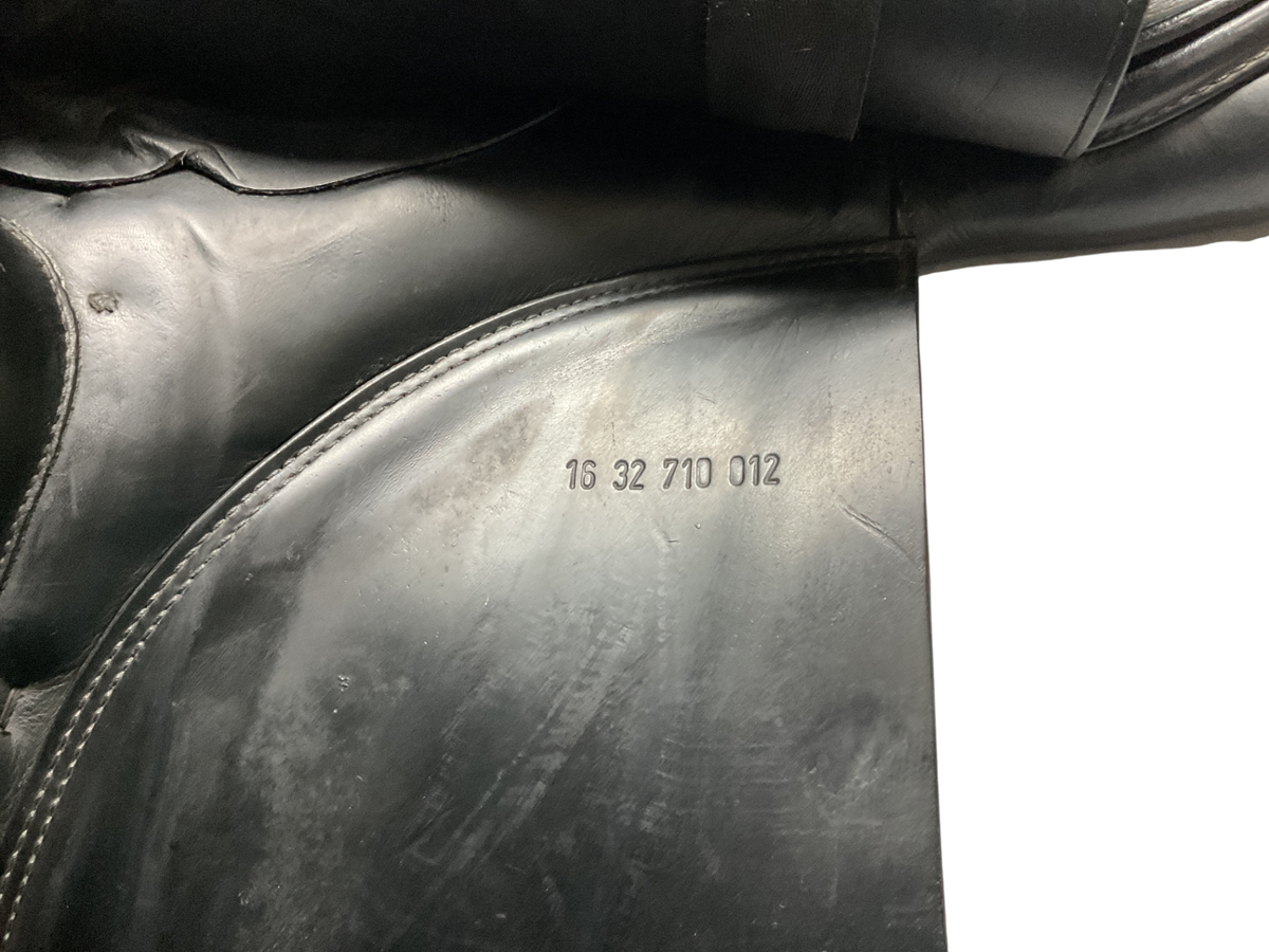 Prestige Dressage 2000 Saddle 16 32