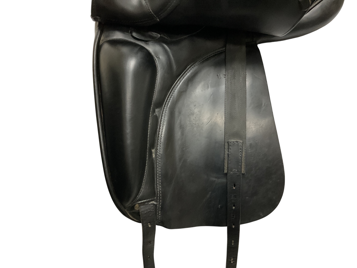 Prestige Dressage 2000 Saddle 16 32