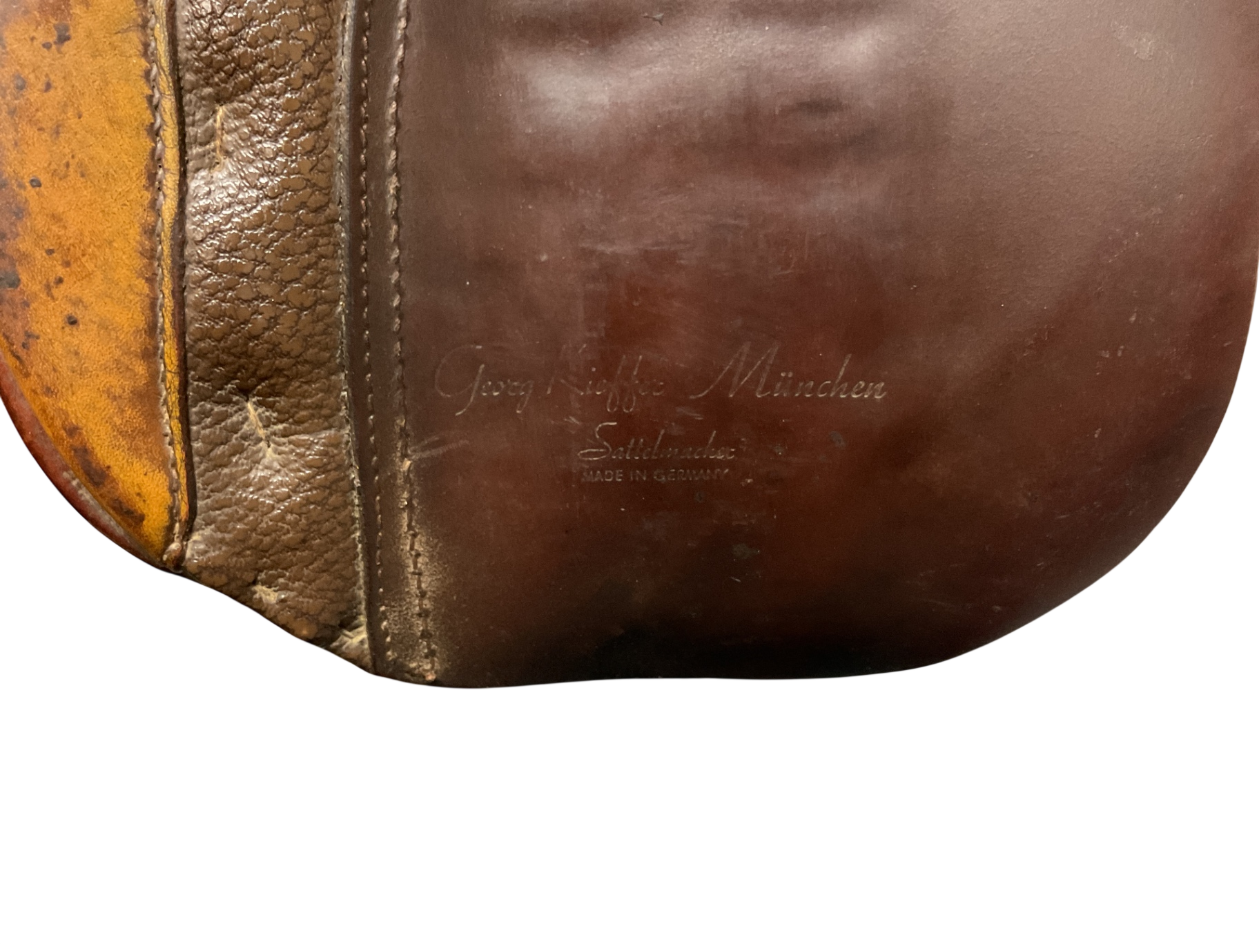 Kieffer Munchen Dressage Saddle 15.5 M