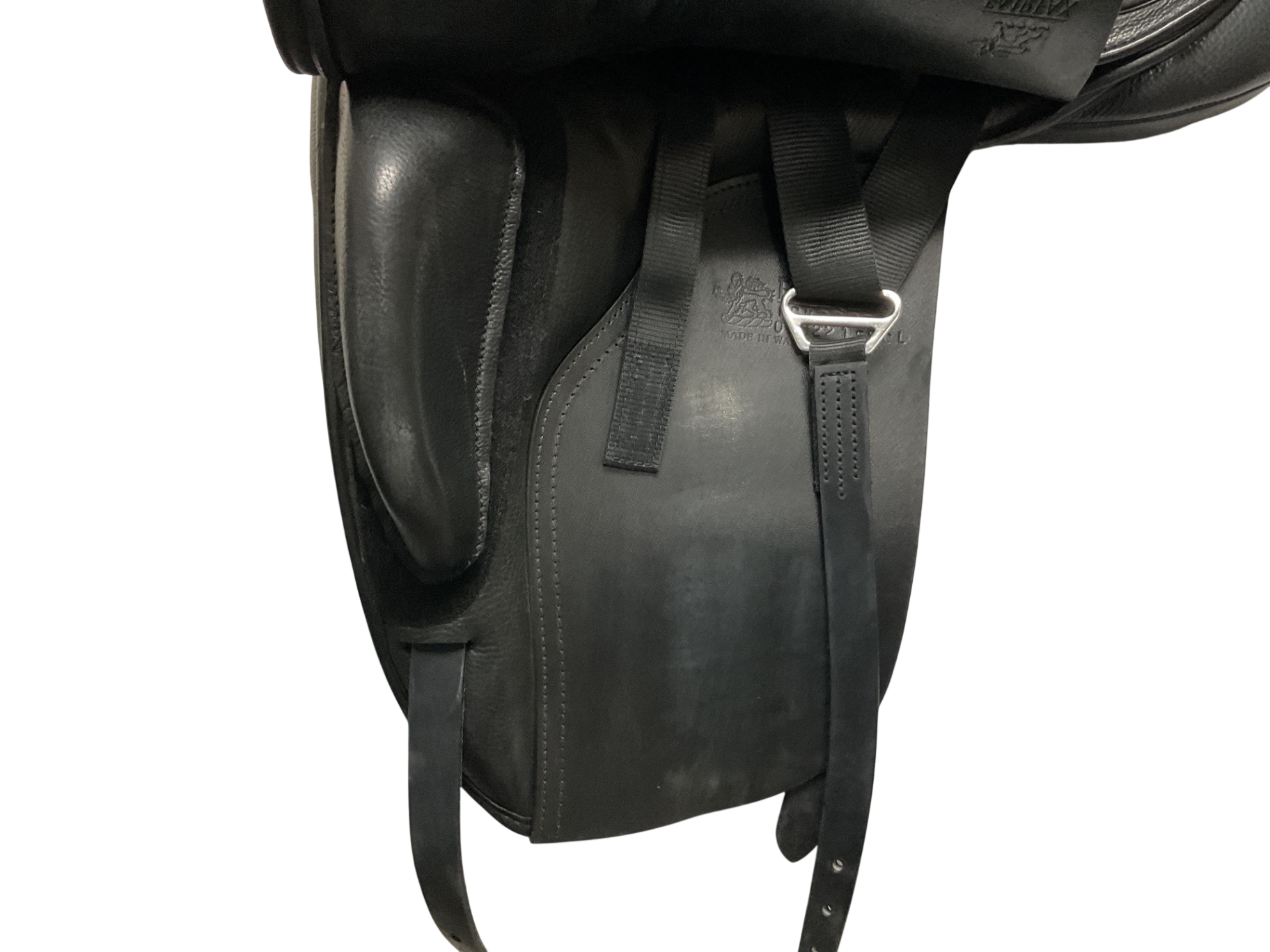 Fairfax Classic Dressage with Moveable Block 17.5 Black
