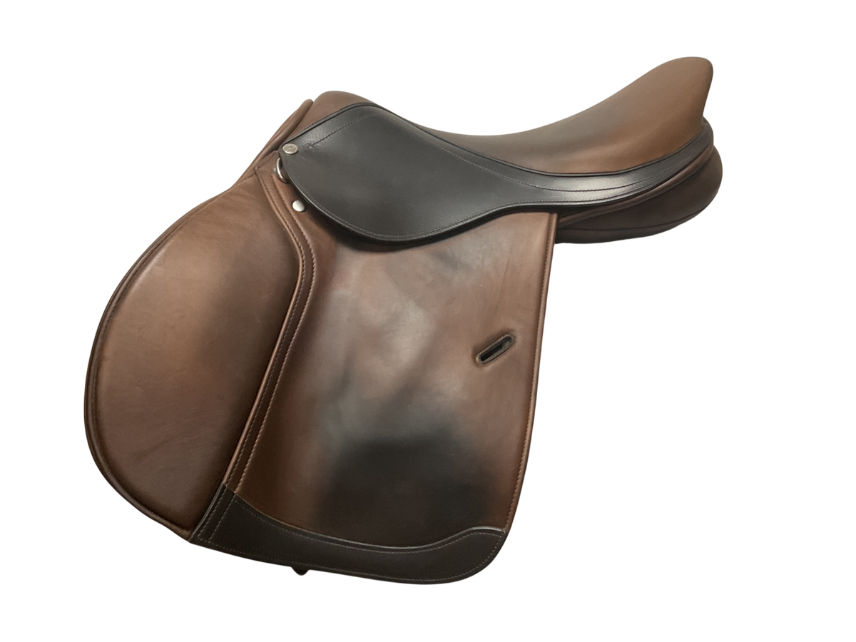 Royal Heritage Jump Saddle 18.5 M