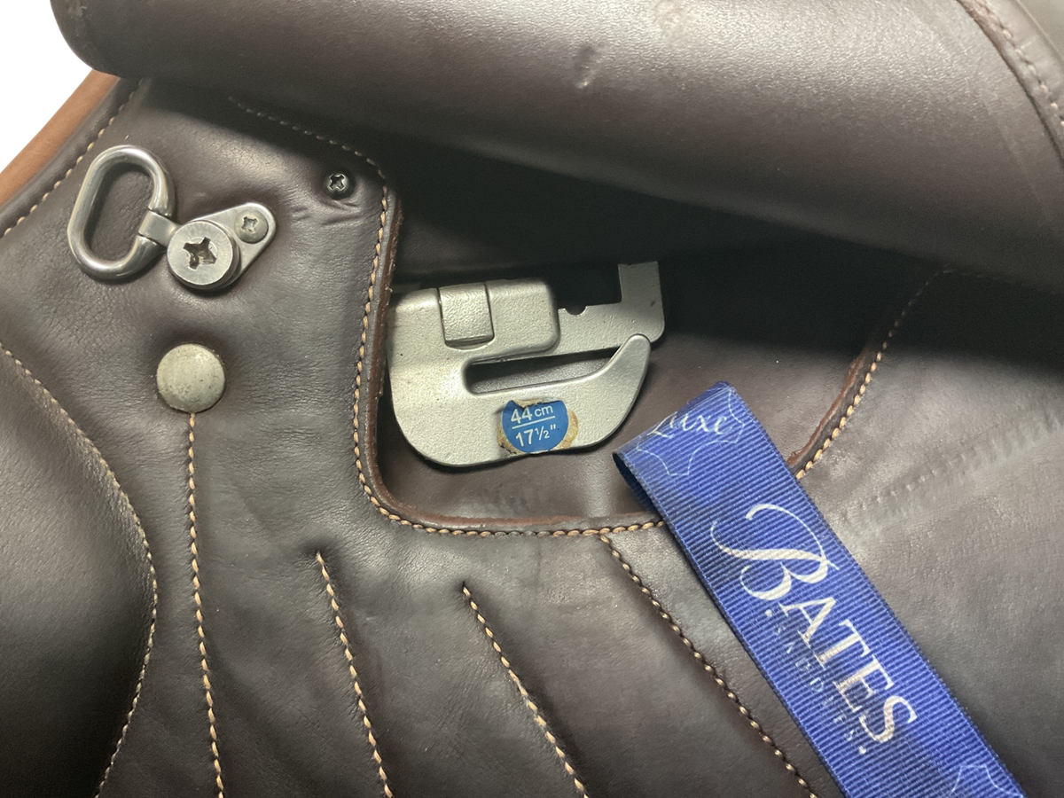 Bates Victrix Jump Saddle 17.5 BRN/TAN
