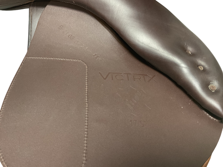 Bates Victrix Jump Saddle 17.5 BRN/TAN