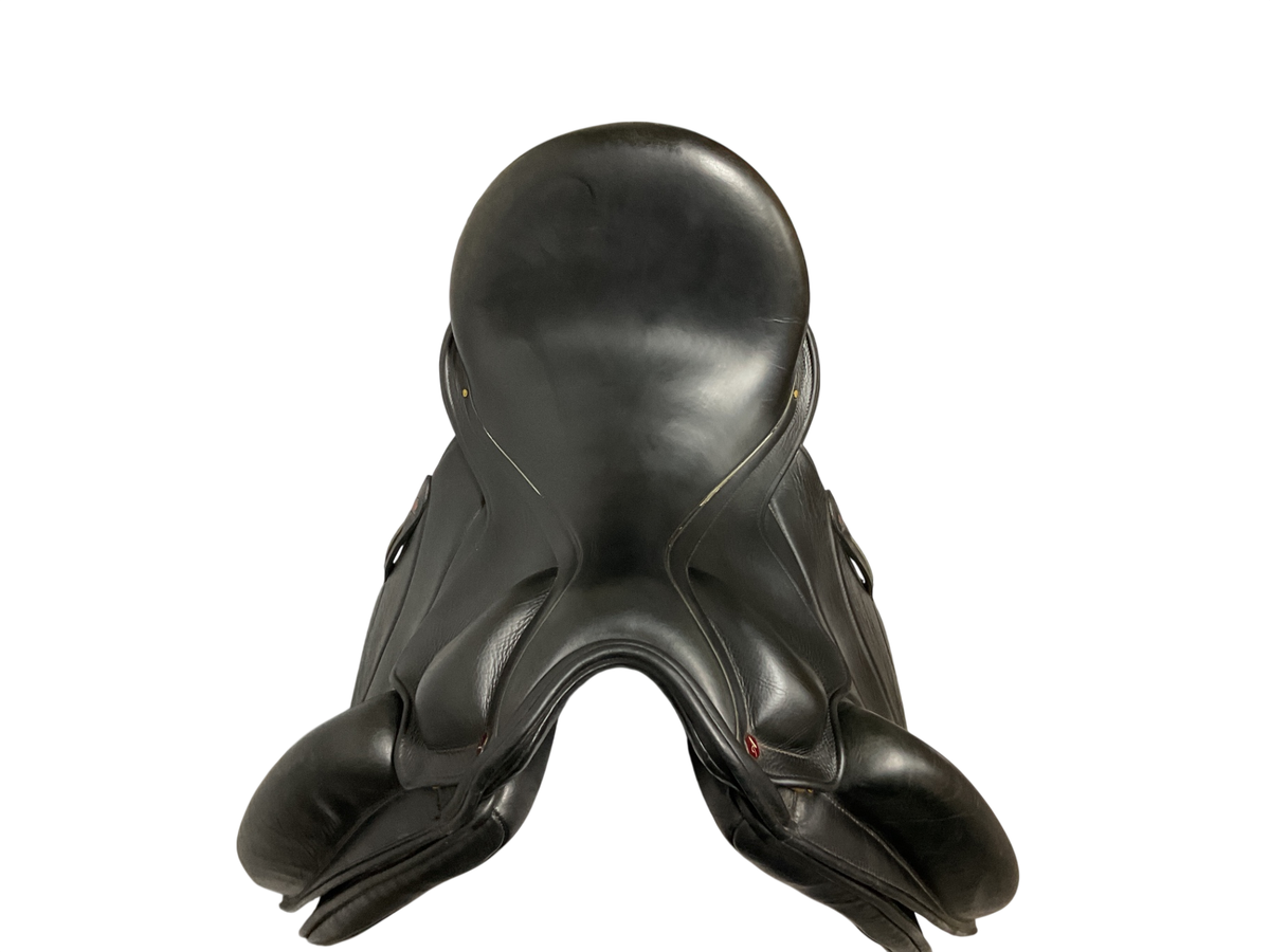 Albion Revelation Dressage Saddle 17.5 T