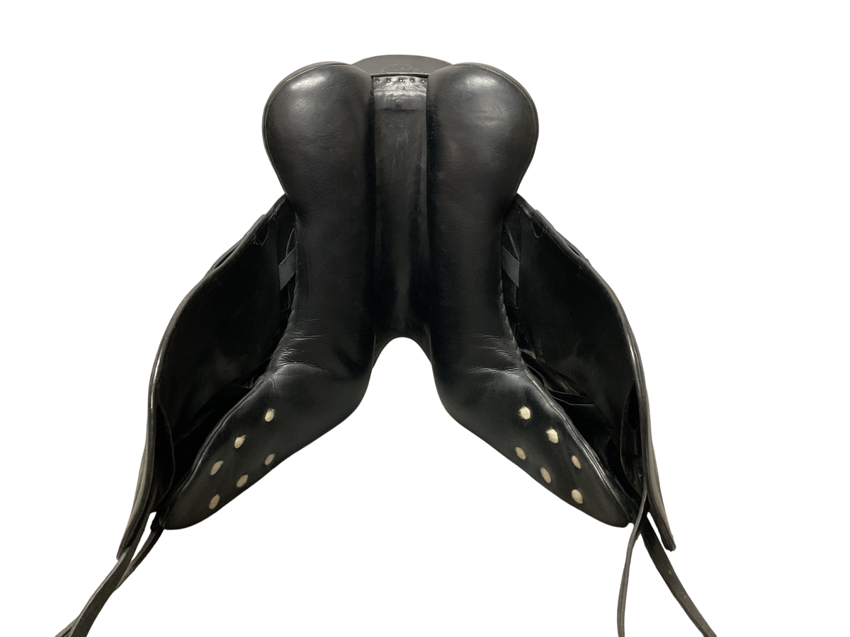 Albion Revelation Dressage Saddle 17.5 T