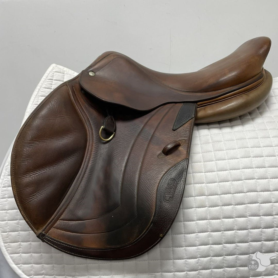 CWD 17.5" M Classic Jump Saddle