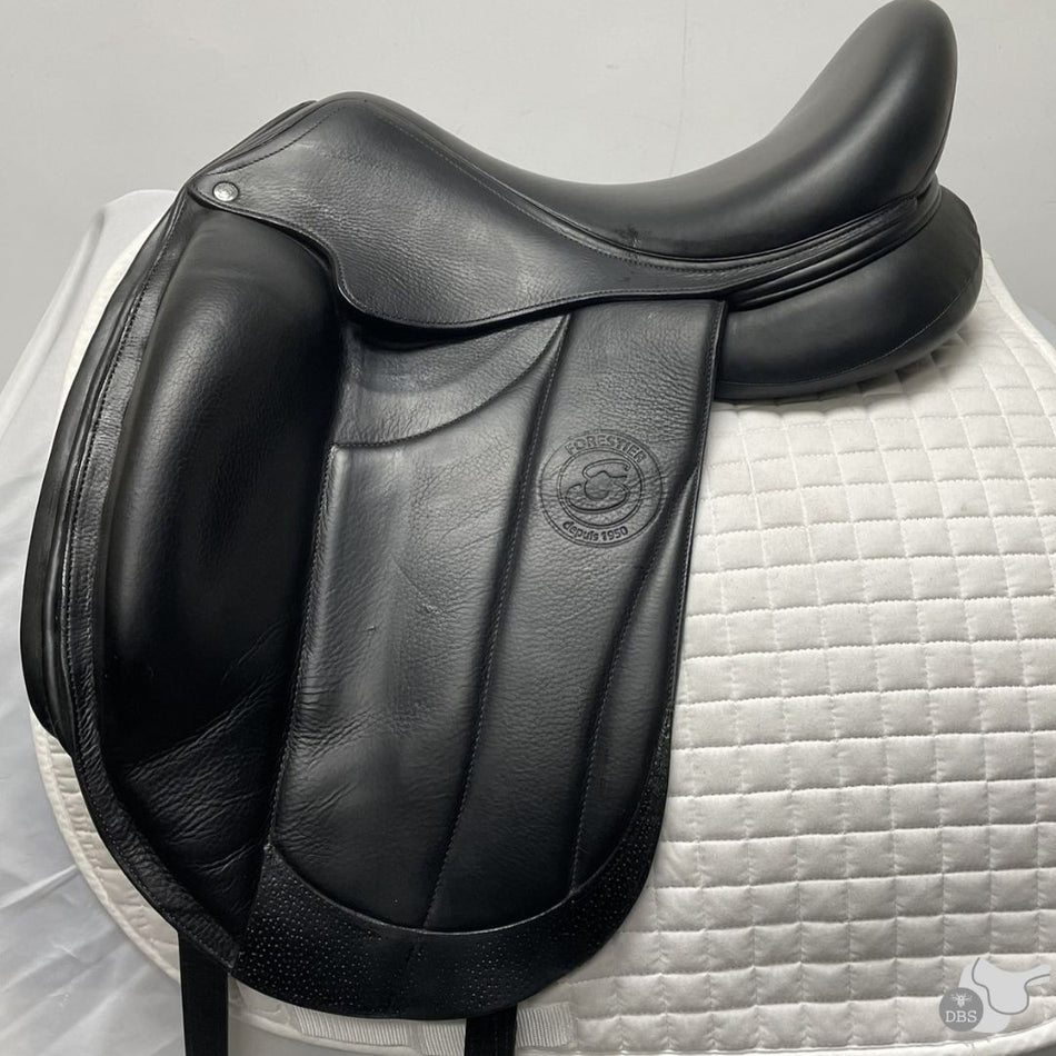 Forestier 17" MW Aachen Dressage Saddle