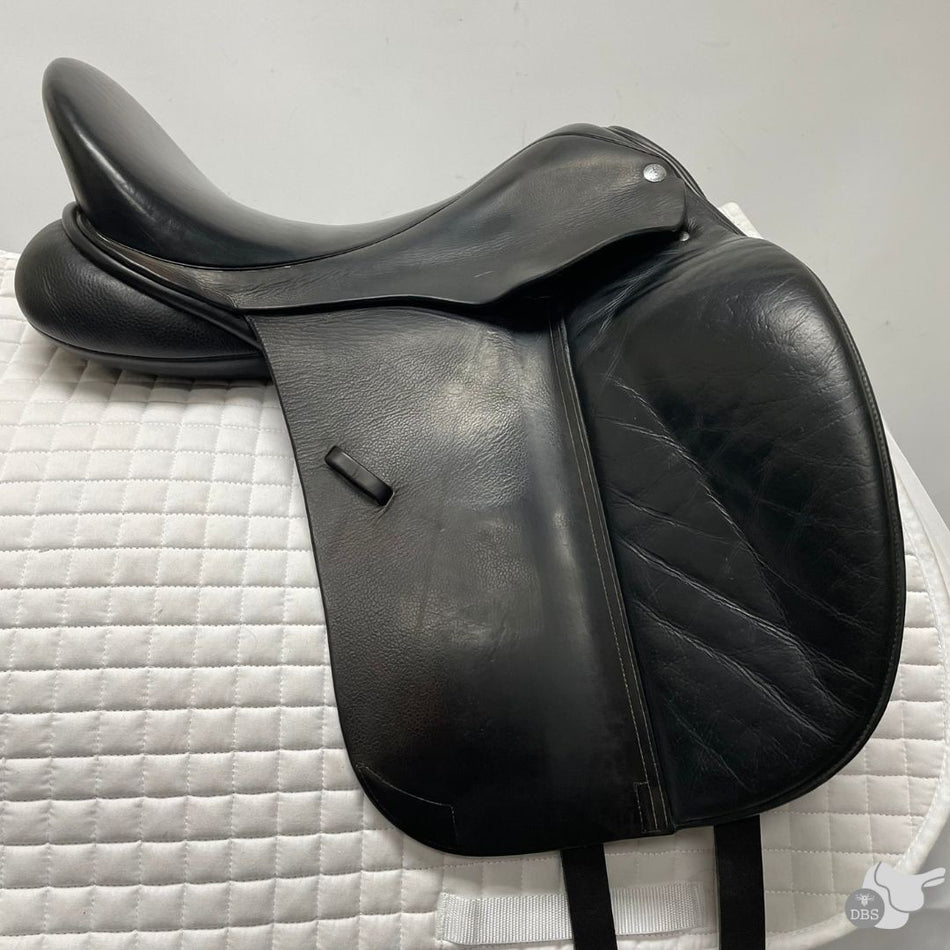 Patrick Saddlery 17" M/MW Classic Dressage Saddle