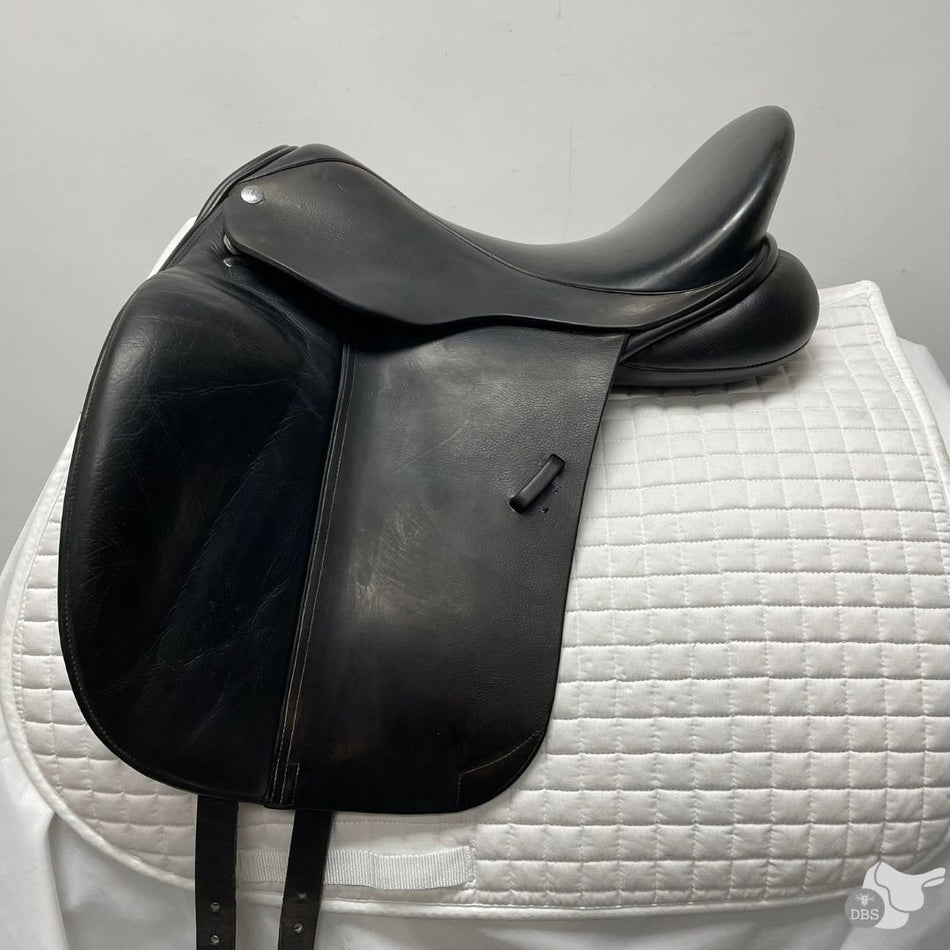 Patrick Saddlery 17" M/MW Classic Dressage Saddle