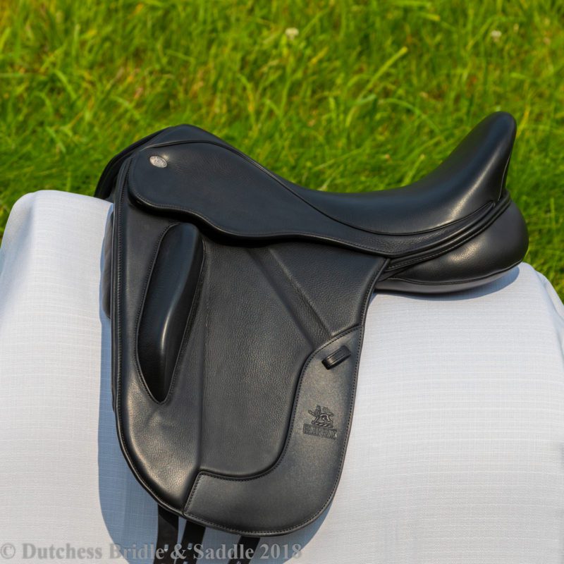 Fairfax Gareth Monoflap dressage saddle profile