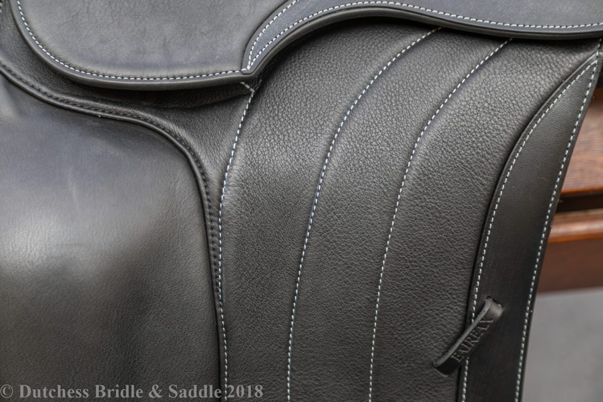 Fairfax Spencer Monoflap dressage saddle flap close-up view